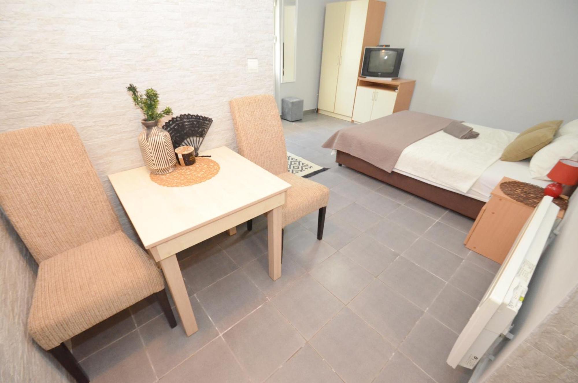 Porto Lastva Apartments Тиват Екстер'єр фото